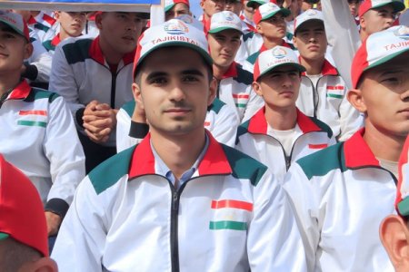 ФАРЗАНДИ ШУҶОЪ