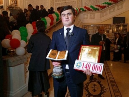 ЧАҲОР ШОҲҶОИЗА ДАР ОЗМУНИ ҶУМҲУРИЯВИИ "ФУРӮҒИ СУБҲИ ДОНОӢ КИТОБ АСТ"