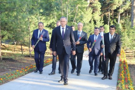 ПОСИ ХОТИРИ ФАРЗОНАФАРЗАНДОН — ГИРОМИДОШТИ ҚАҲРАМОНОНИ МИЛЛАТ ДАР ОРОМГОҲИ «ЛУЧОБ»